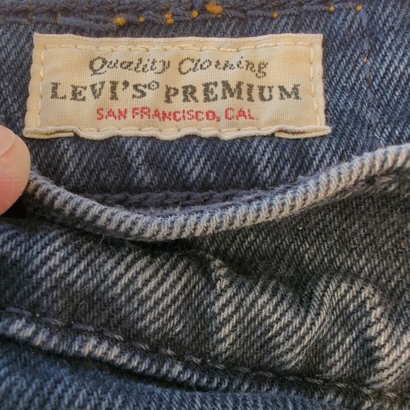 Women's Levi's Wedgie Straight Fit Dark Wash Button Fly Jeans Size 26 EUC - Picture 4 of 9